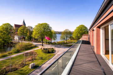 Bild - Exklusive Penthouse-Wohnung in Mölln – Traumlage am Schulsee als Kapitalanlage