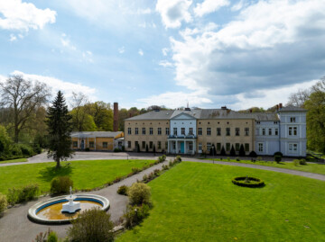 Schloss Semlow - Schloss Mecklenburg Vorpommern: Ein Juwel zwischen Stralsund, Rostock und dem Darß