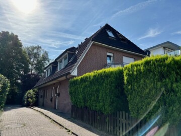 Charmante 2,5-Zimmer-Wohnung mit großem Garten in Hamburg-Niendorf, 22459 Hamburg Niendorf, Erdgeschosswohnung