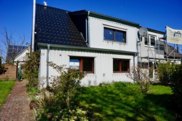 Doppelhaushälfte mit Wintergarten zentral in Ahrensburg zu kaufen!, 22926 Ahrensburg, Doppelhaushälfte